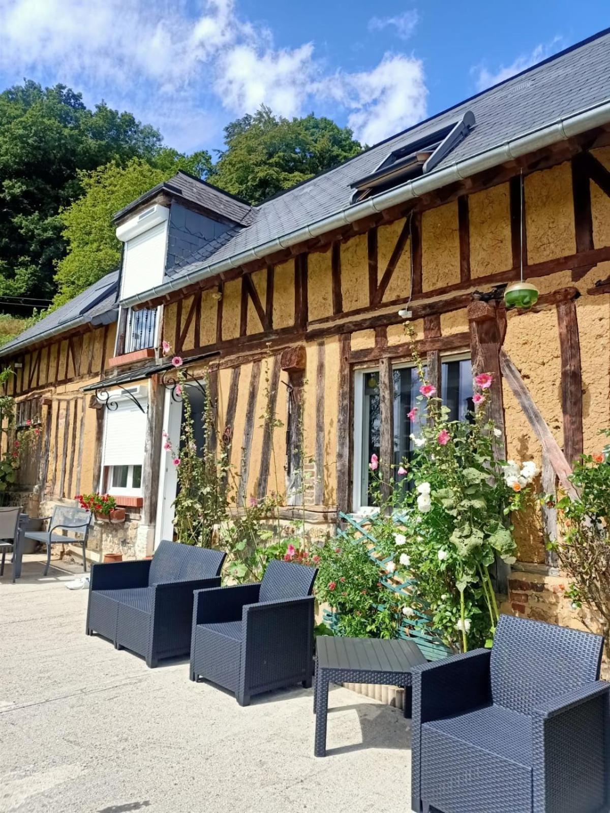 La Pomme Verte Authou Exterior photo
